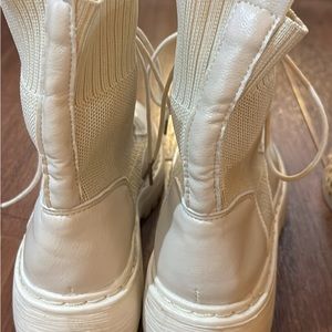 Cream colored boots excellent condition 20.00